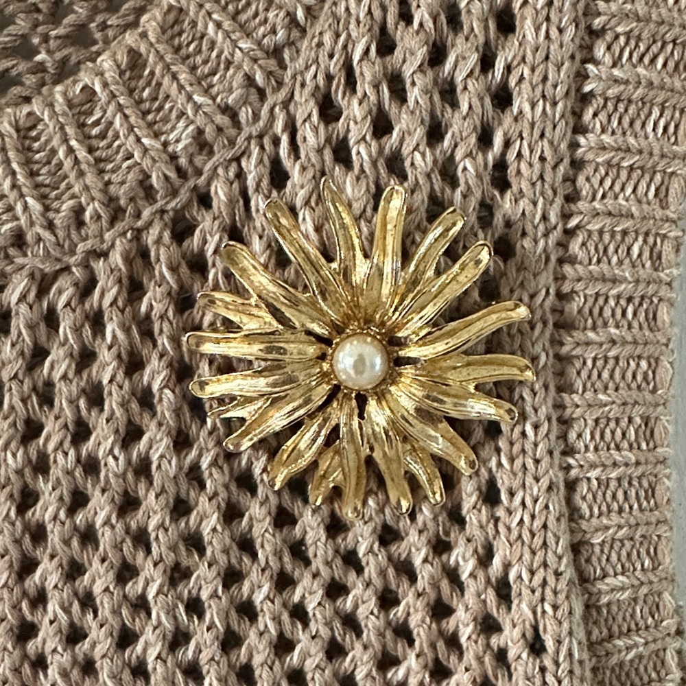 Vintage Gold Floral Brooch with Pearl Accent